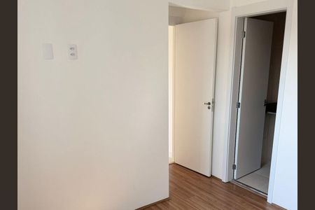 Suíte de apartamento à venda com 2 quartos, 46m² em Jardim Santo Antoninho, São Paulo