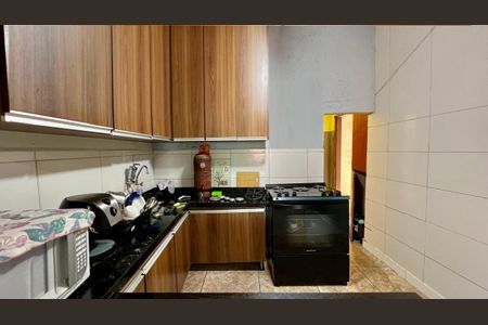 Cozinha de casa à venda com 5 quartos, 145m² em São Geraldo, Belo Horizonte