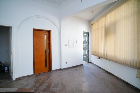 Sala de casa para alugar com 6 quartos, 280m² em São Domingos, Niterói