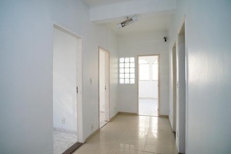 Corredor de casa para alugar com 6 quartos, 280m² em São Domingos, Niterói