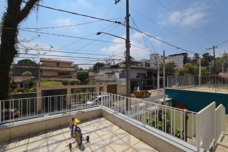 Sacada de casa à venda com 3 quartos, 170m² em Nova Petrópolis, São Bernardo do Campo