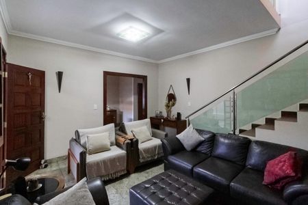 Sala 1 de casa à venda com 3 quartos, 220m² em Coqueiros, Belo Horizonte