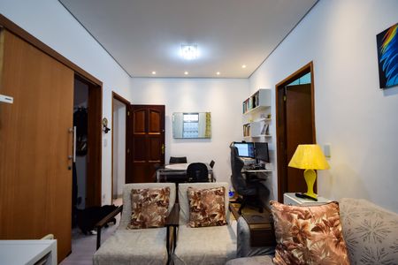 Sala de casa de condomínio à venda com 1 quarto, 42m² em Higienópolis, Rio de Janeiro