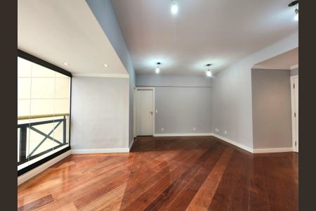 Sala de casa de condomínio à venda com 3 quartos, 98m² em Indianópolis, São Paulo