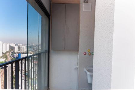 Varanda Estendida de apartamento à venda com 2 quartos, 50m² em Vila Anastácio, São Paulo