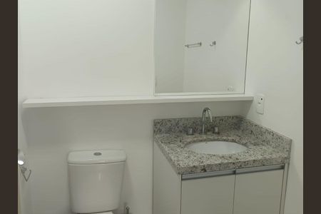 Banheiro da Suíte de apartamento para alugar com 2 quartos, 60m² em Cristo Redentor, Porto Alegre