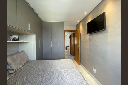 Apartamento à venda com 3 quartos, 135m² em Caiçaras, Belo Horizonte