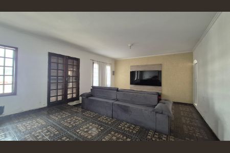 Sala de casa para alugar com 3 quartos, 400m² em Utinga, Santo André