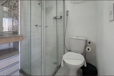 Banheiro de kitnet/studio à venda com 1 quarto, 27m² em Liberdade, São Paulo