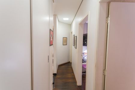 Corredor de apartamento à venda com 3 quartos, 105m² em Aparecida, Belo Horizonte