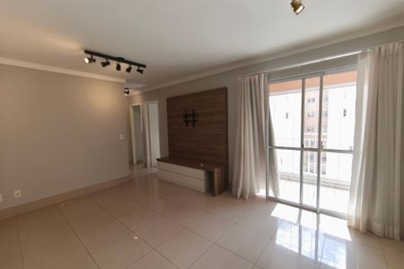 Sala de apartamento à venda com 3 quartos, 75m² em Chácara Prado, Campinas