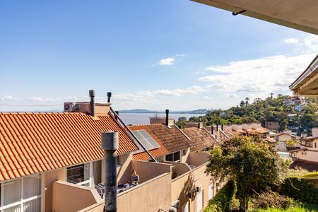 Vista da Sala de casa à venda com 4 quartos, 648m² em Tristeza, Porto Alegre