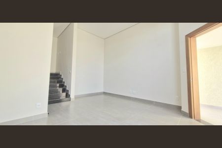 Sala de casa à venda com 3 quartos, 180m² em Vila Rica, Lagoa Santa