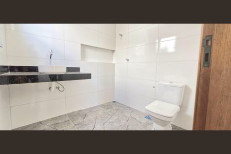 Banheiro da Suíte 1 de casa à venda com 3 quartos, 180m² em Vila Rica, Lagoa Santa