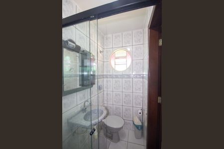 Banheiro da Suíte 1 de casa para alugar com 1 quarto, 80m² em Colorado, Contagem