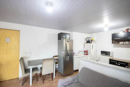 Sala/Cozinha de casa à venda com 4 quartos, 100m² em Vila Nova Galvão, São Paulo