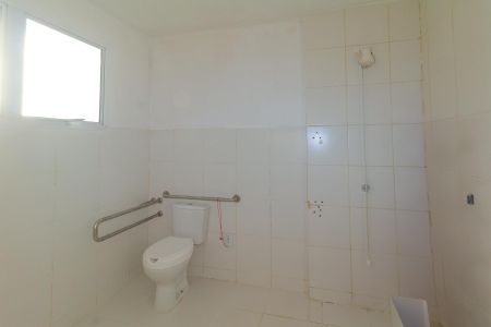 Banheiro de apartamento para alugar com 1 quarto, 42m² em Rio Branco, Canoas