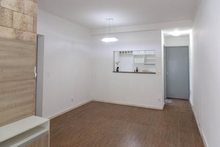 Sala de apartamento à venda com 3 quartos, 83m² em Jardim Las Vegas, Guarulhos