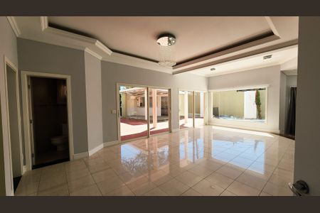 Sala de casa para alugar com 4 quartos, 490m² em Jardim das Samambaias, Jundiaí