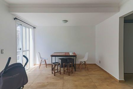 Sala de casa de condomínio à venda com 3 quartos, 283m² em Vila São Silvestre, São Paulo
