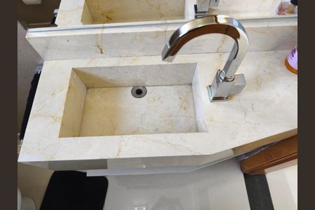 Lavabo de casa para alugar com 3 quartos, 350m² em Cambuci, São Paulo
