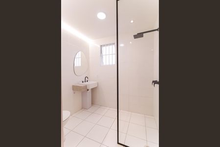 Banheiro de apartamento à venda com 1 quarto, 44m² em Piedade, Rio de Janeiro