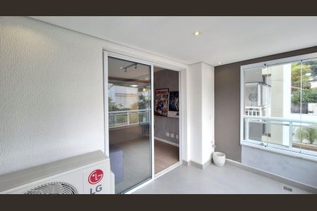 Varanda de apartamento para alugar com 1 quarto, 67m² em Vila Ipojuca, São Paulo