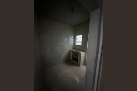 Cozinha de casa para alugar com 1 quarto, 40m² em Jardim Vinte e Cinco de Agosto, Duque de Caxias