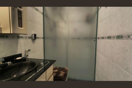 Banheiro de apartamento para alugar com 1 quarto, 33m² em Vargem Grande, Rio de Janeiro