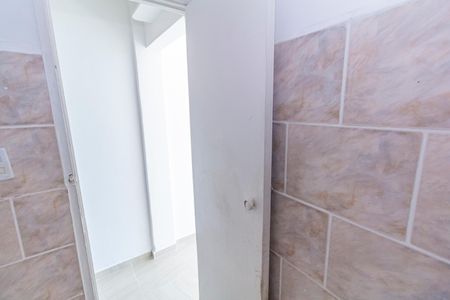 Banheiro de kitnet/studio para alugar com 1 quarto, 24m² em Cascadura, Rio de Janeiro