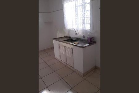 Casa à venda com 2 quartos, 154m² em Parque Luis Mucciolo, São Paulo