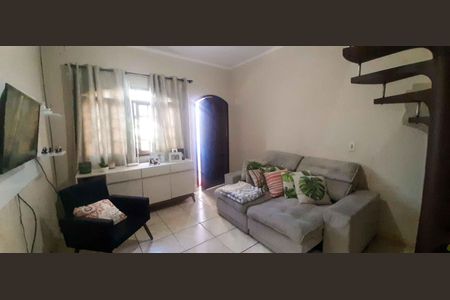 Sala de casa para alugar com 3 quartos, 70m² em Vila Yolanda, Osasco