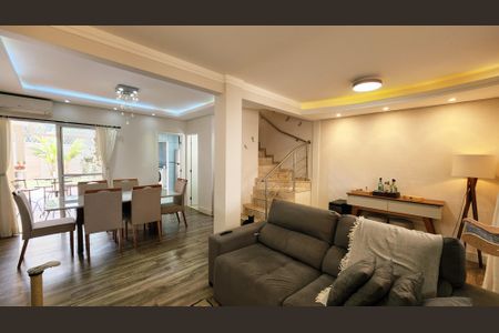 Sala de casa de condomínio à venda com 3 quartos, 170m² em Jardim Shangai, Jundiaí