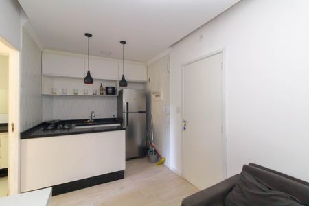 Sala/Cozinha de kitnet/studio para alugar com 1 quarto, 24m² em Vila Campanela, São Paulo