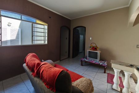 Sala de Estar de casa à venda com 3 quartos, 225m² em Jardim do Trevo, Campinas