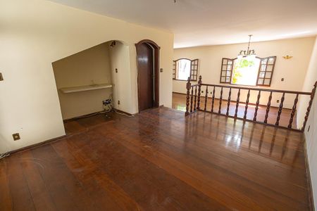 Sala 2 de casa para alugar com 5 quartos, 453m² em Pampulha, Belo Horizonte