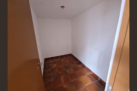 Casa para alugar com 5 quartos, 230m² em Vila Cordeiro, São Paulo