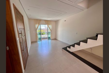 Sala de casa à venda com 4 quartos, 135m² em Vila Augusta, Guarulhos