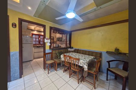 Sala de Jantar de casa à venda com 4 quartos, 137m² em Serraria, Porto Alegre