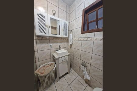 Banheiro 2 de casa à venda com 4 quartos, 137m² em Serraria, Porto Alegre