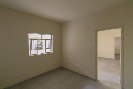 Quarto 1 de casa para alugar com 3 quartos, 120m² em Letícia, Belo Horizonte