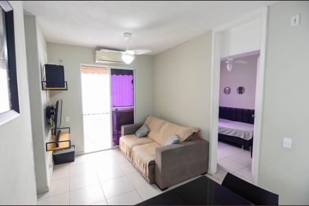 Sala de apartamento à venda com 3 quartos, 57m² em Benfica, Rio de Janeiro