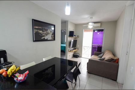 Sala de apartamento à venda com 3 quartos, 57m² em Benfica, Rio de Janeiro