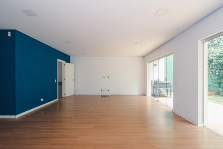 Sala de casa de condomínio à venda com 4 quartos, 300m² em Vila Andrade, São Paulo