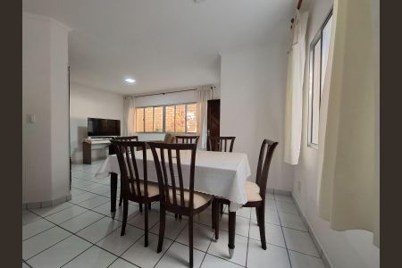 Sala de casa à venda com 4 quartos, 200m² em Jardim Luanda, São Paulo