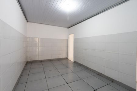 Casa para alugar com 2 quartos, 180m² em Fundos, São Paulo