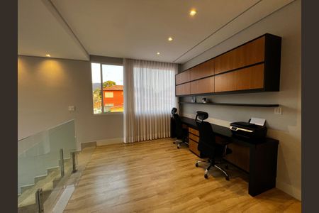 Casa à venda com 3 quartos, 323m² em Vale do Sol, Nova Lima