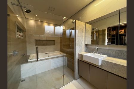 Casa à venda com 3 quartos, 323m² em Vale do Sol, Nova Lima