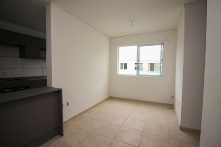 Sala de apartamento para alugar com 2 quartos, 50m² em Chapéu do Sol, Porto Alegre