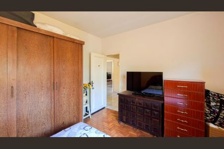 Quarto de casa à venda com 5 quartos, 253m² em Paraíso, Belo Horizonte